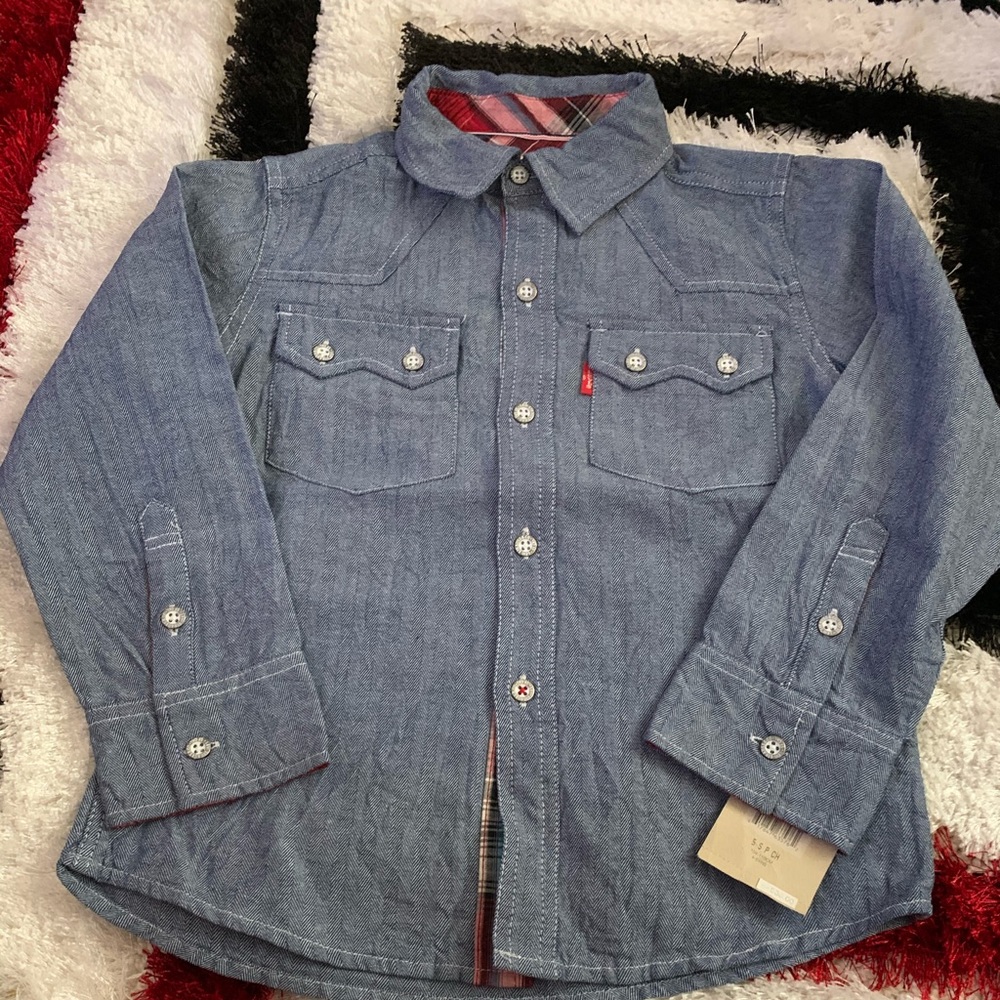 Size 5t button up Levi shirt